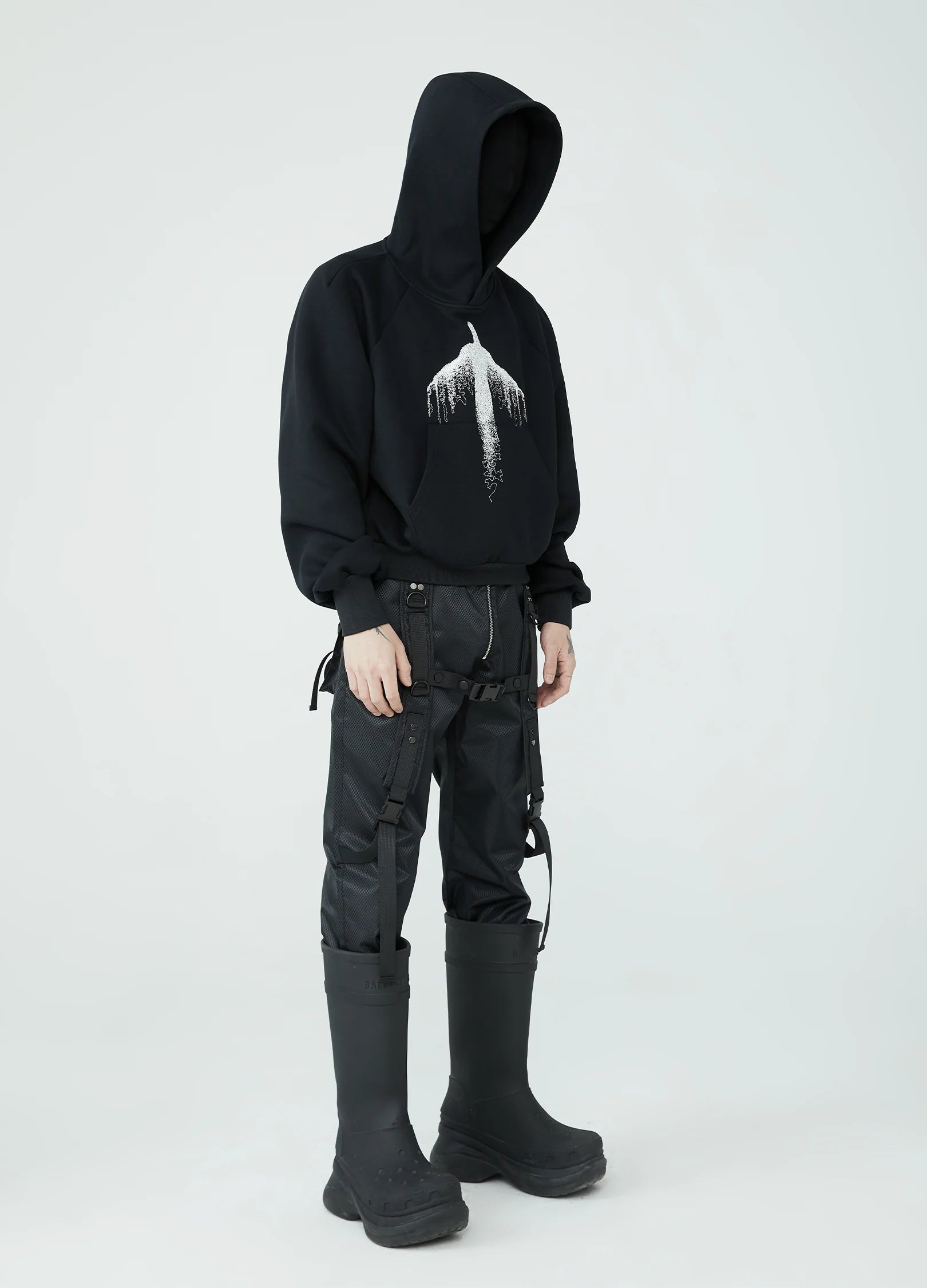 23SS Ethereal Guardian Cropped Hoodie